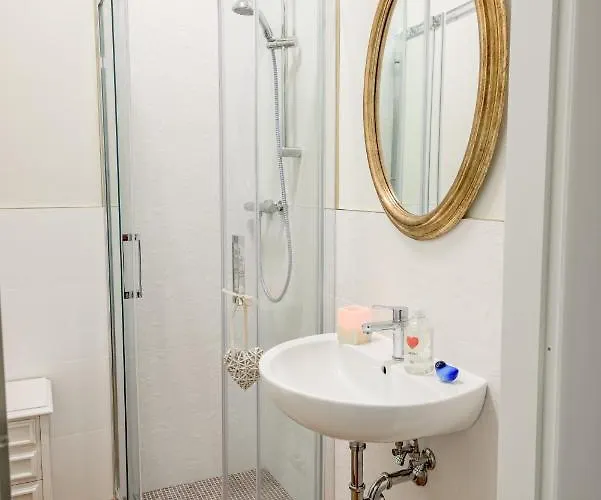 Pensjonat Forlihouse 3*